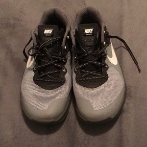 Women’s Nike Metcon 2 Cross Train Sneakers